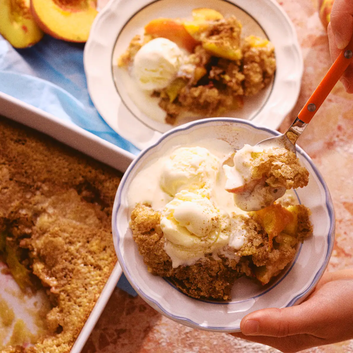 One Pan Simple Peach Cobbler